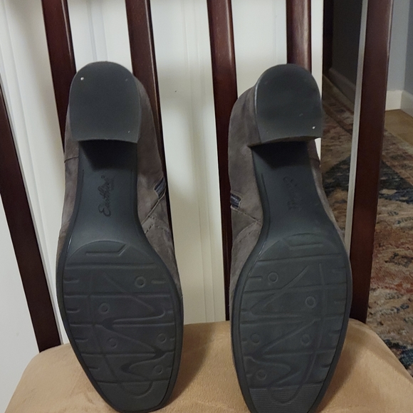 Earthies ladies size 12 suede boots - Picture 7 of 8